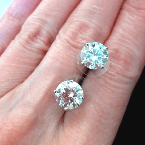 7 CARAT MOISSANITE STUDS - Picture 10 of 13